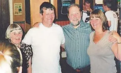  ??  ?? ●● Left to right: Mum Margaret, Steven, his Dad, Melvyn and his sister Sharon at Steven’s leaving party before he emigrated to New Zealand.