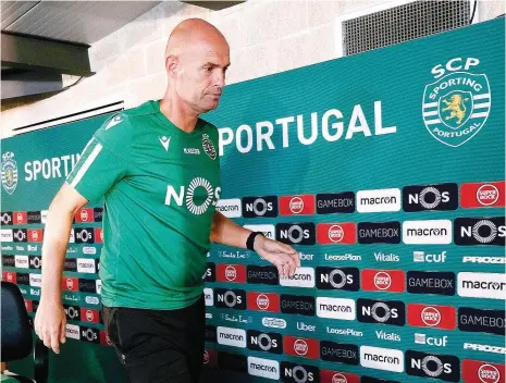  ??  ?? Marcel Keizer aproveitou a antevisão à estreia do Sporting na Liga para deixar a porta aberta a mais reforços