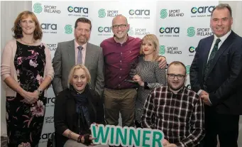  ??  ?? The National Inclusion Awards 2018 . Disability Sports Club Award : L-R. Dr Una May (Sport Ireland) ,Matt English (Special Olympics Ireland) Winner North East Thunder Basketball Club from Co.Louth: Robbie Hurr , Katie Byrne , Pat Flanagan ( Cara). Front Row - Nicola McDonald &amp; Turlach Cotter