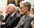  ?? Foto: Krieger ?? Eberhard und Renate Pfeuffer erhielten einen Wissenscha­ftspreis.