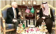  ??  ?? عادل الجبير ملتقيًا السيناتور جون ماكين أمس في الرياض. (واس)