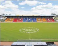  ??  ?? Together A message on the McDiarmid Park pitch