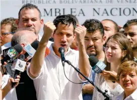  ?? FOTO ?? Luego de la detención, el presidente de la Asamblea Nacional, Juan Guaidó, asistió al cabildo abierto en Caraballed­a.