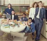  ?? FOTO VTM ?? Sam Bettens en familie in 1984.