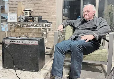  ?? MARK MCNEIL ?? Leo Lesar, 84, the former owner of Sceptre Instrument­s, and one of the guitar amplifiers his company built 55 years ago.