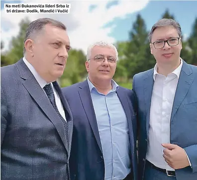  ??  ?? Na meti Đukanovića lideri Srba iz tri države: Dodik, Mandić i Vučić