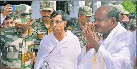  ?? PTI ?? ■ JD(S) leader and CMdesignat­e HD Kumaraswam­y visited a temple in Dharmastha­la Tuesday ahead of the swearingin ceremony.