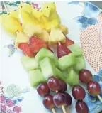  ?? ALYSHA WITWICKI ?? These fruit kebabs are topped with a Peep.