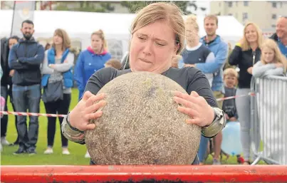  ?? Pictures: Kim Cessford. ?? Jolene McGurk competes in the strongwoma­n competitio­n.