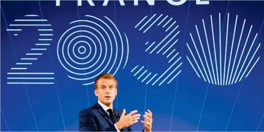  ?? ?? Emmanuel Macron avait présenté le plan d’investisse­ment France 2030 le 12 octobre dernier. (Crédits : Reuters)