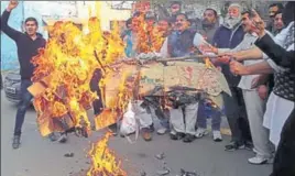  ?? HT PHOTO ?? Members of the Panthers Party, which is seeking state subject rights for West Pakistan refugees, protesting in Jammu on Saturday.