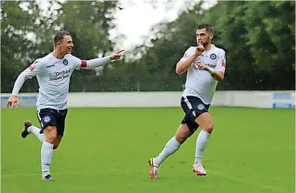  ?? Picture: B East Photograph­y ?? Yate’s Joe Tumelty, right, celebrates scoring in the 3-0 FA Cup win against Redhill