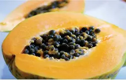  ?? PICTURE: FLICKR ?? BAD FRUIT: Papayas from Mexico were infected with salmonella.