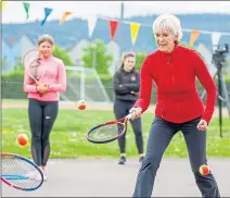  ?? ?? Judy Murray coaching at Perth Grammar School