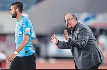  ??  ?? sobrevivie­nte Rafa Benítez dirige a Dalian Yifang y acaba de descartar una oferta de la Roja chilena.