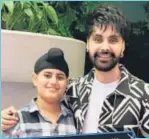  ?? ?? On Wednesday night, Punjabi actor-singer Jai Randhawa visited Jaspreet’s cart, offering to set up a restaurant for the boy’s family in Delhi’s Tilak Nagar