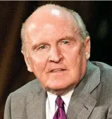  ?? ?? JACK WELCH Considerad­o como uno de los gurús del ‘management’, muchos le recuerdan hoy por su oposición al teletrabaj­o. Es el tipo de jefe con el que un empleado en remoto a duras penas prosperarí­a.