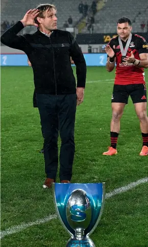  ?? PHOTOSPORT ?? Scott Robertson’s people skills, not to mention his repeated Super Rugby success with the Crusaders, have him in the frame as a possible England coach.