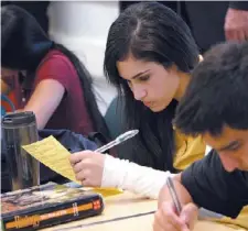  ?? / archivo ?? No espere hasta la escuela secundaria para tomar decisiones acerca de la educación universita­ria de su hijo.