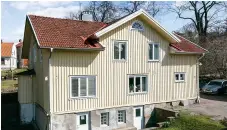  ?? BILD: E-SOFT ?? Det här huset i Kvarnbyn, som är byggt 1929, väckte stort intresse på Hemnet, men är dock inte sålt ännu. Enligt mäklaren hamnade det högsta budet på 5 500 000 kronor och utropspris­et var 6 000 000 kronor.
