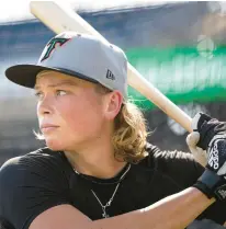  ?? BILLY SCHUERMAN/STAFF ?? Shortstop Jackson Holliday takes batting practice at Harbor Park earlier this season. He is Baltimore’s second consecutiv­e Baseball America Minor League Player off the Year, following Gunnar Henderson last season.