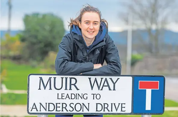  ?? ?? CHAMPION: Commonweal­th Games champion Laura Muir unveiled a street named after her in the town she calls home. Picture by Kenny Smith.