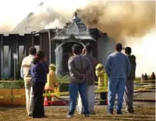  ?? RON POZZER/THE HAMILTON SPECTATOR FILE PHOTO ?? The Hindu Samaj Temple in Hamilton was burned down in 2001. The three suspects had their arson charges withdrawn and pled guilty to mischief.