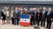  ?? (DR) ?? Le comité mentonnais de la Légion d’honneur a son nouveau drapeau.