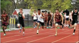  ?? STAN HUDY — SHUDY@DIGITALFIR­STMEDIA.COM ?? Colonie, Shenendeho­wa and Saratoga runners take off from the start of the 100-meter dash Tuesday afternoon at Colonie High School.