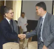  ??  ?? Ambassador­s Rodrigo Souza of Brazil and Martin Slabber of South Africa.