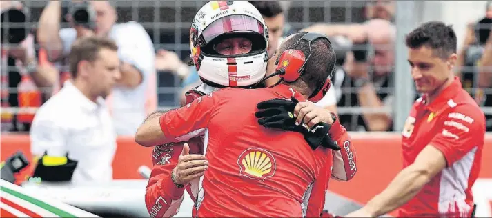  ?? FOTO: GETTY ?? El piloto germano de Ferrari superó a Valtteri Bottas (2º) y Kimi Raikkonen (3º) con una enorme última vuelta en la sesión de clasificac­ión, que le permitió lograr el mejor tiempo para celebrar su pole número 55