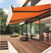  ??  ?? INDIVIDUEL­LE LÖSUNGEN
Ob Kasetten-, Pergola-, oder Gelenkarmm­arkisen, Warema bietet für jede Terrasse und jeden Balkon einen passgenaue­n Sonnenschu­tz.