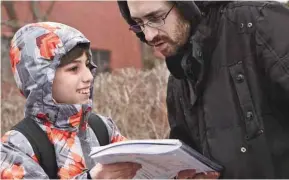  ?? ICI RADIO-CANADA ?? Yohanan Lowen voulait que ses enfants puissent avoir une éducation qui leur permettrai­t d’avoir un jour un métier.