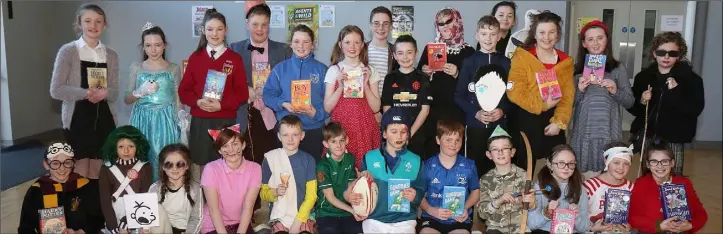  ??  ?? Fourth class students at World Book Day in Enniscorth­y Gaelscoil.