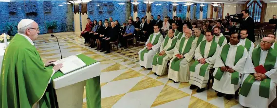 ?? (Lapresse) ?? L’omelia Papa Francesco ieri durante la celebrazio­ne della messa nella cappella di Casa Santa Marta
