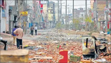  ?? AMAL KS/HT PHOTO ?? A riot-ravaged stretch in Karawal Nagar, Delhi, on Thursday. n