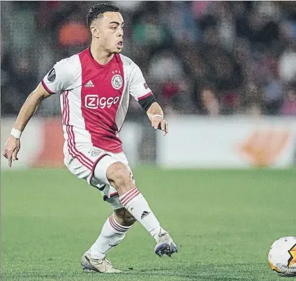  ?? FOTO: GETTY ?? Sergiño Dest cumplirá los 20 años el 3 de noviembre
La pasada campaña jugó 20 partidos en la Eredivisie de 25 del Ajax