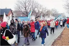  ?? HAMILTON PUBLIC LIBRARY COLLECTION ?? Crowd of demonstrat­ors in downtown Hamilton take part in the Hamilton Action Days protest against the Harris government on Feb. 23, 1996.