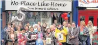  ??  ?? ●● Artists help Heather Bamber celebrate No Place Like Home’s fifth birthday