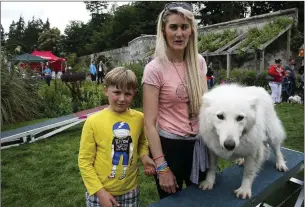  ??  ?? LEFT: Cormac Finn and Iarla Dunphy with Carley.