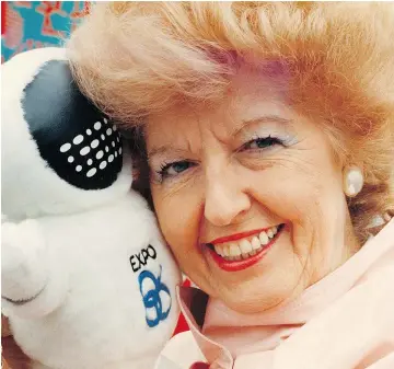  ?? COLIN PRICE/PNG FILES ?? The late Grace McCarthy, shown posing with an Expo 86 Ernie doll, made the idea of bringing a world’s fair to Vancouver a reality.