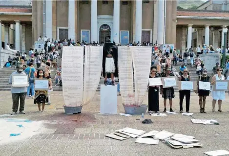  ?? PICTURE: TWITTER ?? STUDENTS held a protest on Jameson Square on UCT’s Upper Campus after last month’s destructio­n of the #Shackville installati­on on Residence Road. The protesters also called for the ‘demilitari­sation’ of security services on campus.