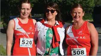  ?? Denise O’Connor, Teresa O’Donovan and Helen Mehigan pictured before setting off on the Tralee Summer Solstice 10k on Thursday. ??