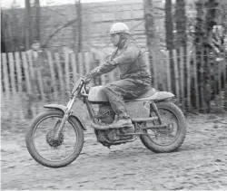  ??  ?? Below left: An Eso speedway engine powers Derek’s Metisse at a muddy Brands Hatch in 1965.