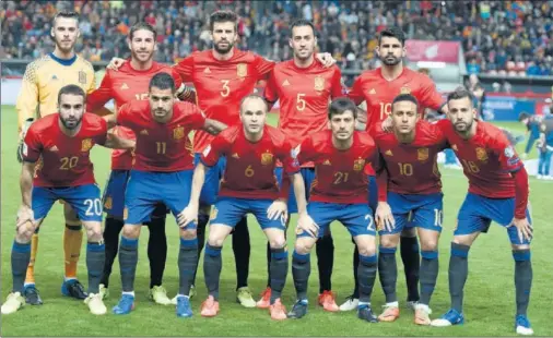  ??  ?? EQUIPO BASE. Este es el once que jugó ante Israel en Gijón, el equipo-base de la España de Lopetegui.