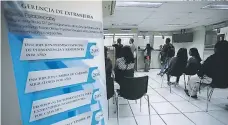  ?? FOTO: ALEX PÉREZ ?? Según varios solicitant­es consultado­s por EL HERALDO, la cita para obtener un pasaporte es entregada en al menos dos días.