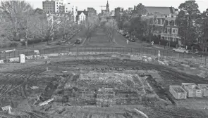  ?? STEVE HELBER/AP ?? Crews found an apparent second time capsule Monday while removing the pedestal that once held a statue of Gen. Robert E. Lee in Richmond, Va.