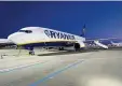  ?? FOTO: IMAGO ?? Eine Ryanair-Maschine am Flughafen Frankfurt-Hahn