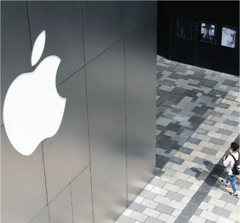  ?? GREG BAKER / AFP / GETTY IMAGES ?? The most reliable factor in determinin­g what returns will be is the starting point, writes Tom Bradley. Specifical­ly, the price you pay for an asset, or its valuation. Are you buying at, say, the Apple Store where nothing is on sale?