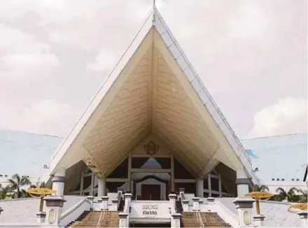  ?? FILE PIC ?? The Istana Budaya building in Kuala Lumpur.